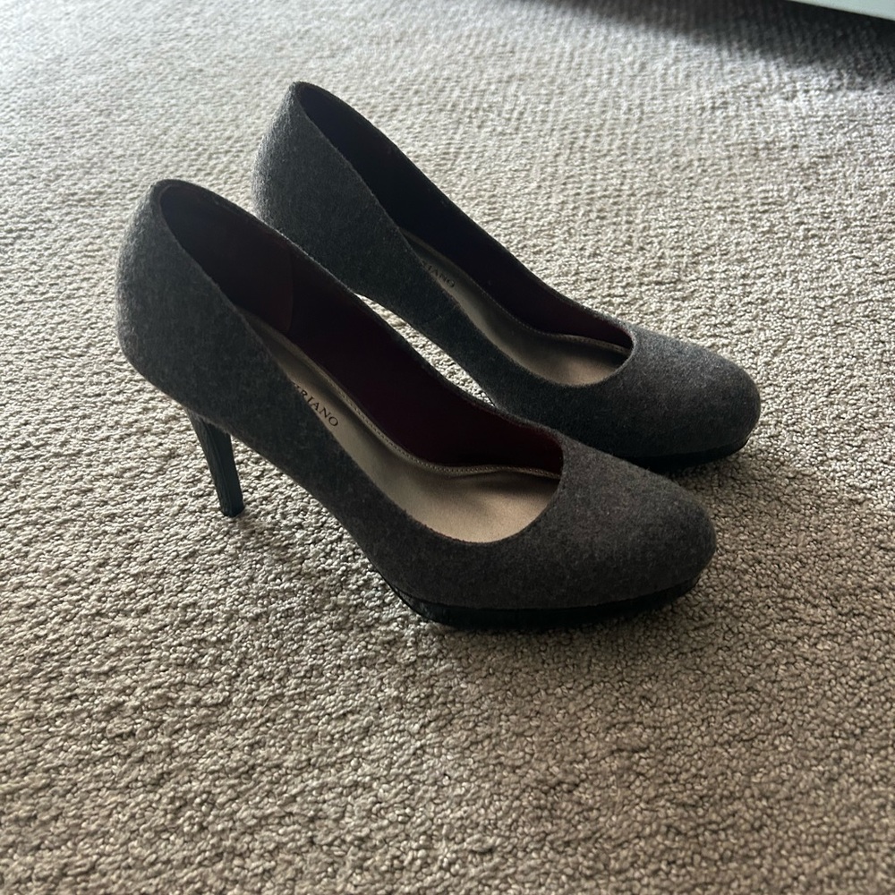 Christian Siriano pumps size 9